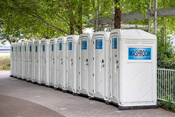 Best Emergency porta potty rental  in Atlantis, FL